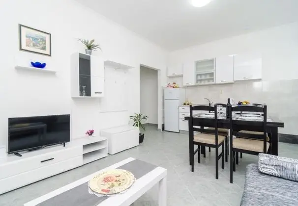 Apart Daire With Balcony