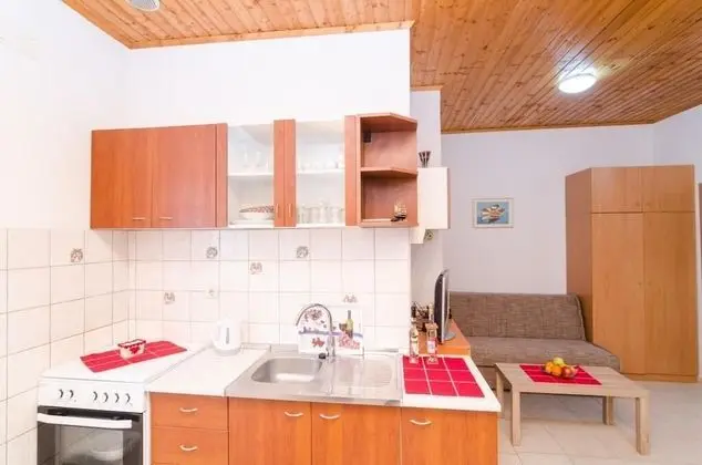 Stüdyo (Studio Apartment with Balcony and Cit)