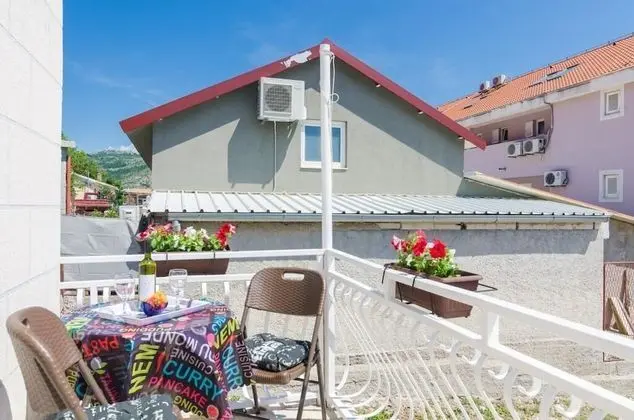 Stüdyo (Studio Apartment with Balcony and Cit)