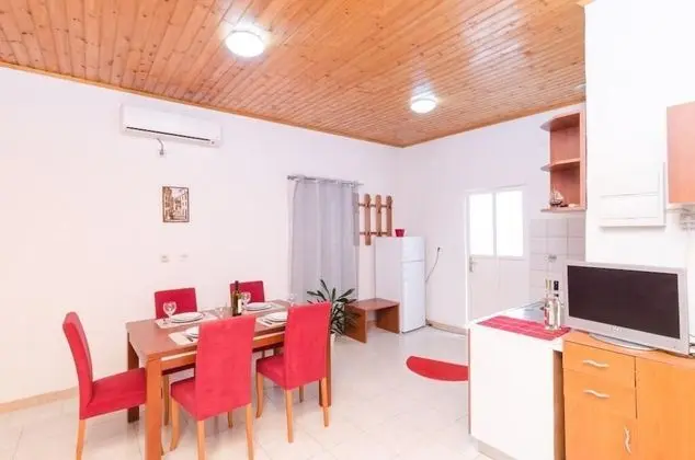 Stüdyo (Studio Apartment with Balcony and Cit)