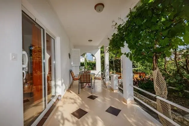 Apart Daire, Teras (A1)