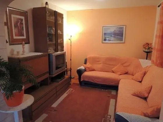 Apart Daire (Two Bedroom Apartment With Terrace Ga)