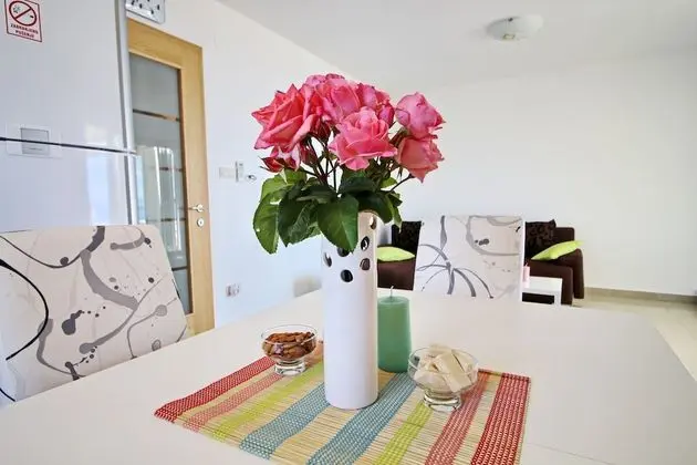 Apart Daire (Two-Bedroom Apartment  Balcony and Se)