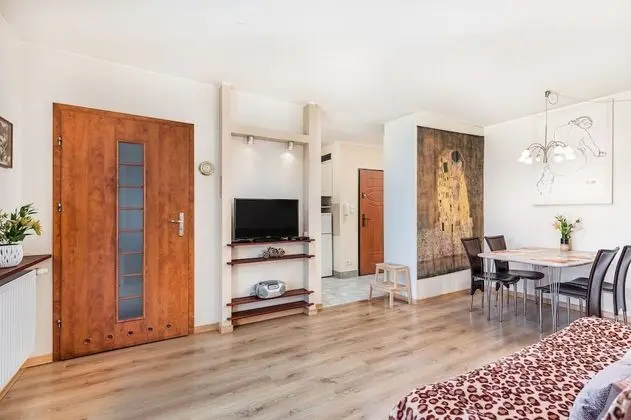 Apart Daire, 1 Yatak Odası, Balkon, Bahçe Manzaralı