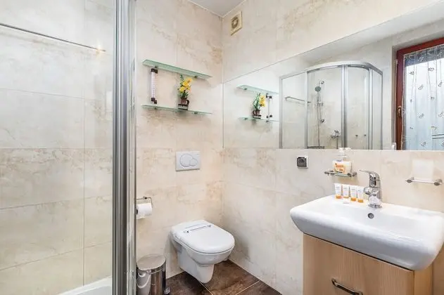 Apart Daire, 1 Yatak Odası, Balkon, Bahçe Manzaralı