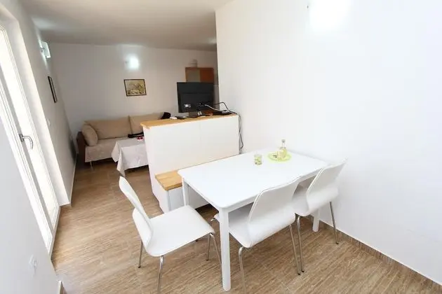 Apart Daire, 1 Yatak Odası, Zemin Kat