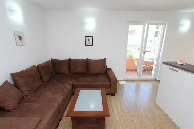 Comfort Apart Daire, 1 Yatak Odası, Balkon, Zemin Kat