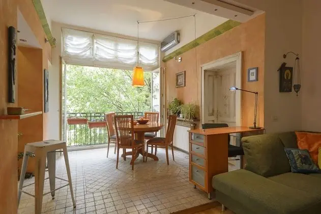 Apartment 8