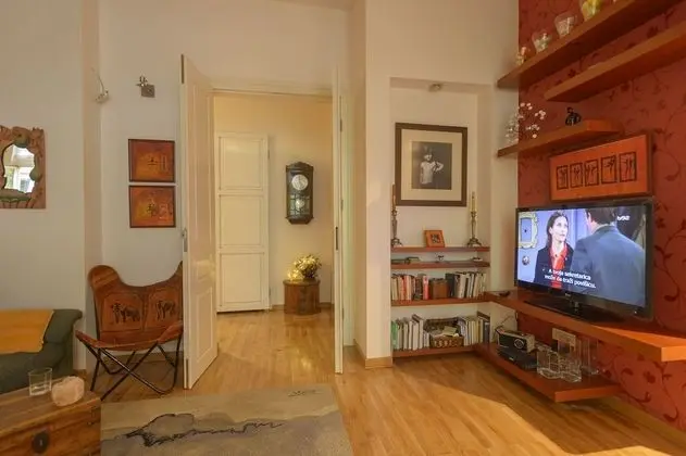 Apartment 8