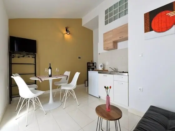 Apart Daire (One bedroom apartment with Balcony an)