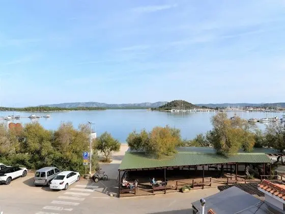 Apart Daire (One bedroom apartment with Balcony an)