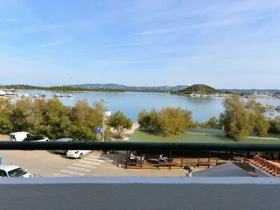 Apart Daire (One bedroom apartment with Balcony an)