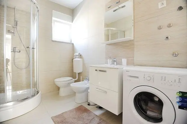 Grand Apart Daire, 2 Yatak Odası, Avlu Manzaralı, Zemin Kat