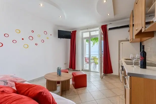 Apart Daire (Comfort 1 Bedroom Apt with Terrace)