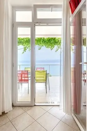 Apart Daire (Comfort 1 Bedroom Apt with Terrace)