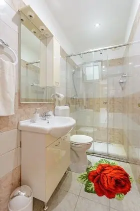 Apart Daire (Comfort 1 Bedroom Apt with Terrace)