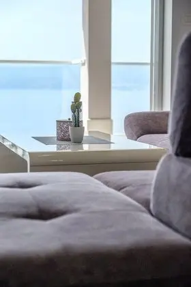 Apart Daire (Three-Bedroom Apartment with Jacuzzi)