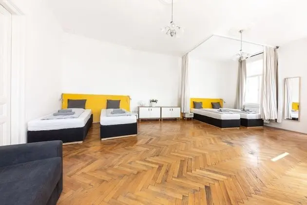 Family Oda, 1 Yatak Odası, Ortak Banyo, Şehir Manzaralı