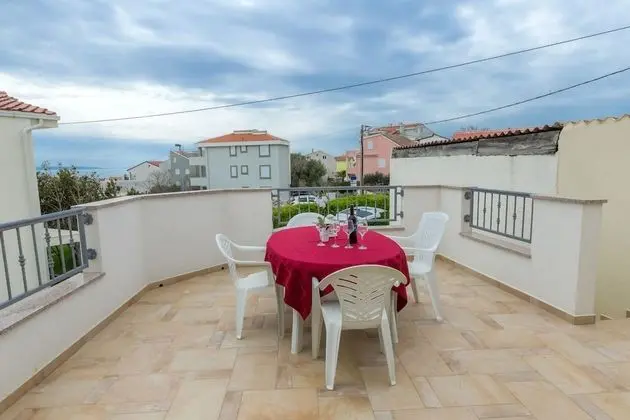 Apart Daire, 2 Yatak Odası, Teras, Deniz Manzaralı (A2)