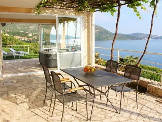 Apart Daire Capacity 3