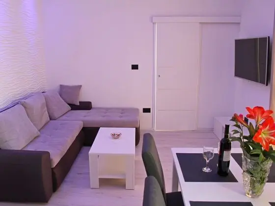 Apart Daire Capacity 3