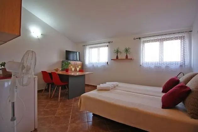 Apart Daire, 1 Yatak Odası (1310/12468)