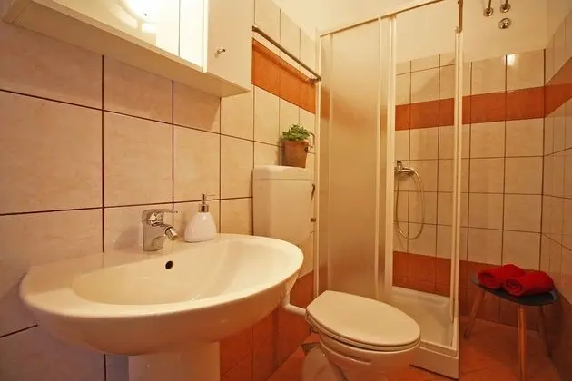 Apart Daire, 1 Yatak Odası (1310/12468)