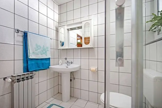 Basic Apart Daire (Red)