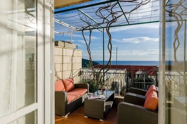 Apart Daire, 2 Yatak Odası, Teras, Deniz Manzaralı