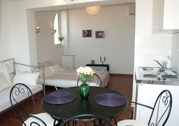 Stüdyo Süit, Deniz Manzaralı, Denize Sıfır