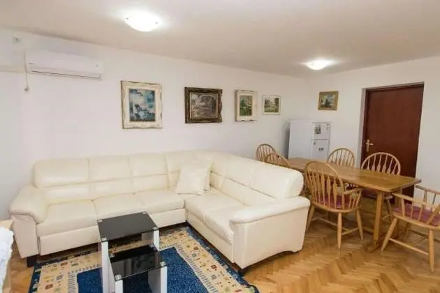 Apart Daire, 2 Yatak Odası (2)