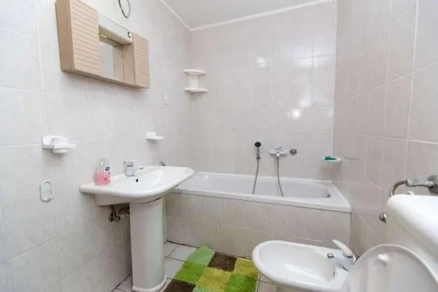 Apart Daire, 2 Yatak Odası (2)