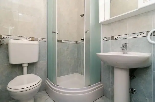 Apart Daire (One-Bedroom Apartment 1)