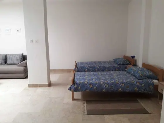 Stüdyo (Ivana)
