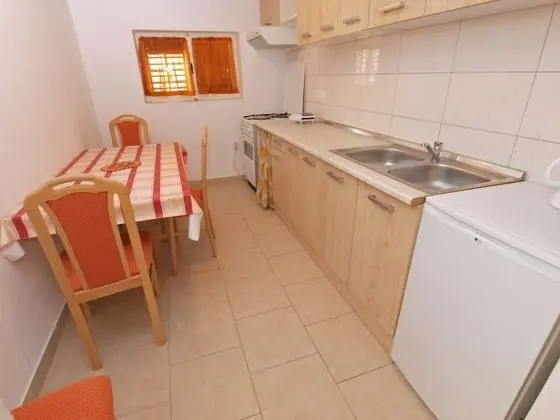 Apart Daire, 2 Yatak Odası (1056/4396)