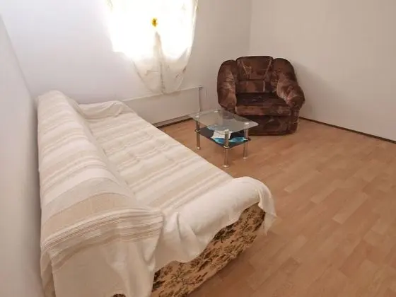 Apart Daire, 2 Yatak Odası (1056/4396)