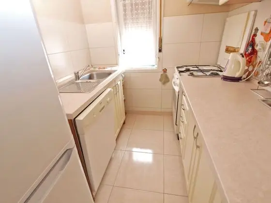 Apart Daire, 2 Yatak Odası (1056/4401)