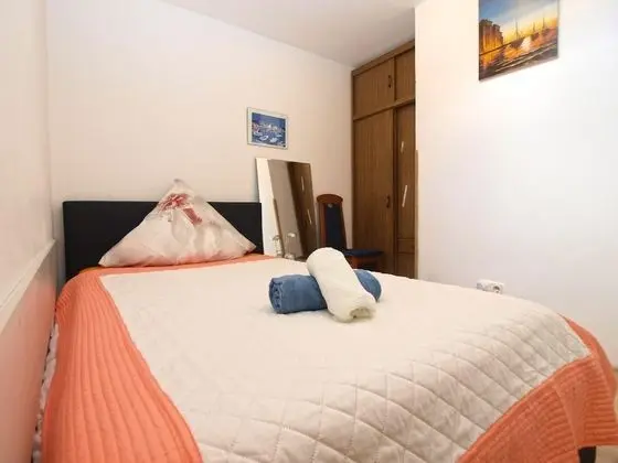 Apart Daire, 2 Yatak Odası (934/2232)
