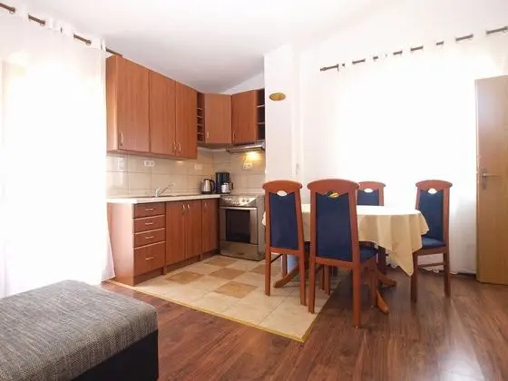 Apart Daire, 2 Yatak Odası (934/2232)
