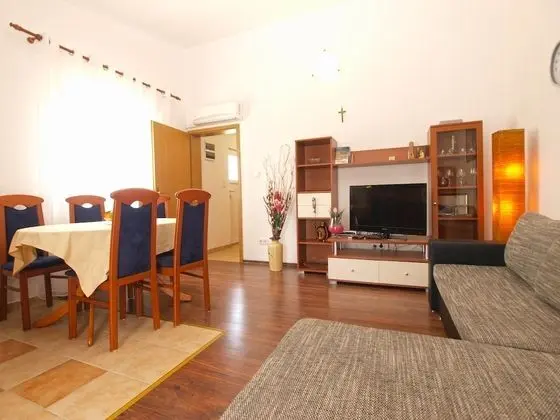 Apart Daire, 2 Yatak Odası (934/2232)
