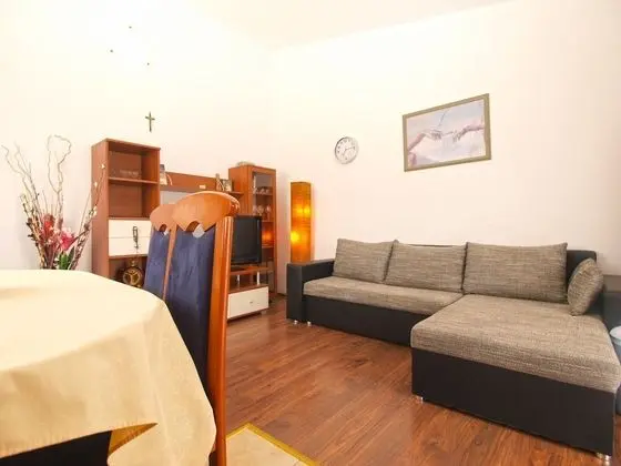 Apart Daire, 2 Yatak Odası (934/2232)