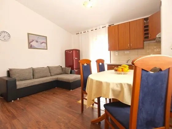 Apart Daire, 2 Yatak Odası (934/2232)