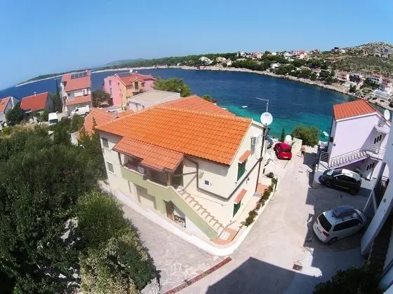 Apart Daire, 1 Çift Kişilik Yatak