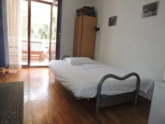 Comfort Apart Daire, Bahçe Manzaralı