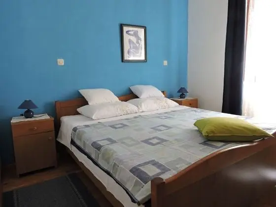 Comfort Apart Daire, Bahçe Manzaralı