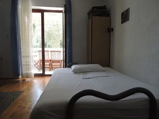 Comfort Apart Daire, Bahçe Manzaralı