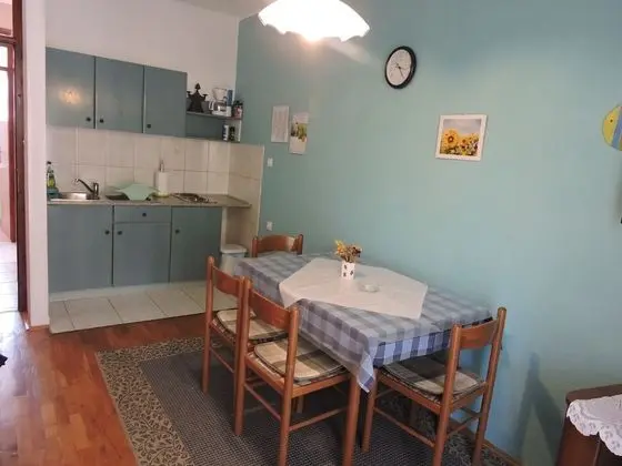 Comfort Apart Daire, Bahçe Manzaralı