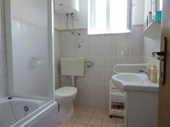 Comfort Apart Daire, Bahçe Manzaralı