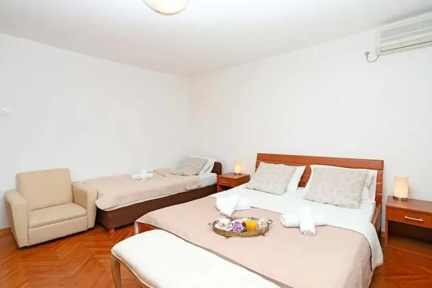 Ev, 4 Yatak Odası, 2 Banyolu, Deniz Manzaralı