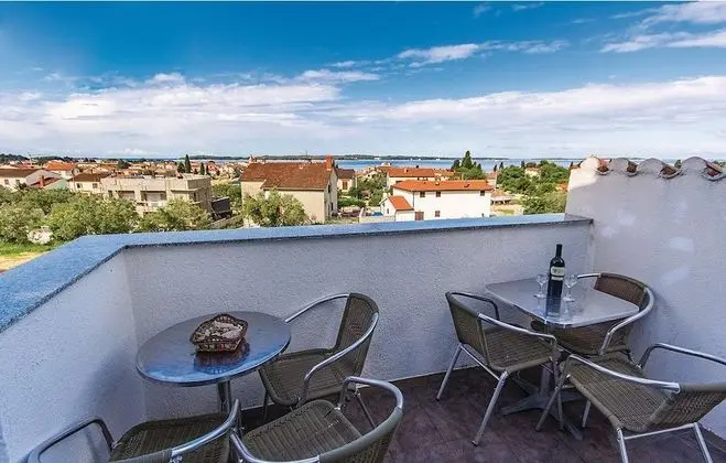 Apart Daire, 2 Yatak Odası (1328/12573)